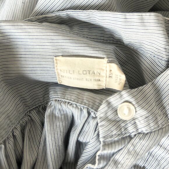 Nili Lotan Tuxedo Pleated Mock Neck 100% Cotton Blouse in Blue Pinstripe Size XS - Picture 4 of 5